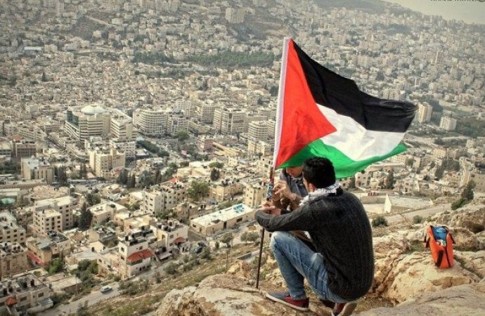 69 عاما على النكبة .. تضاعف أعداد الفلسطينيين 9 مرات Image