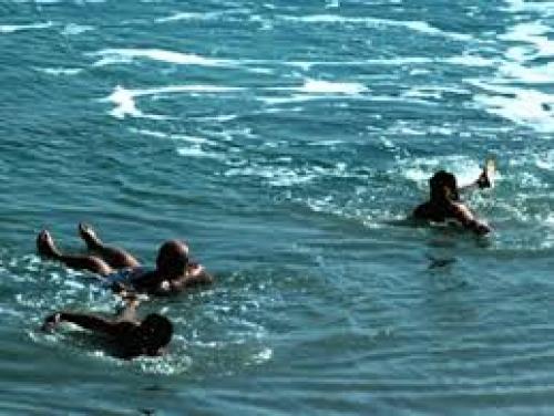 منع السباحة في البحر الميت Image