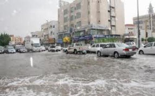 اربد : مياه الامطار تحاصر 9 اشخاص في وادي خرجا Image