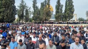 125 ألف يؤدون صلاة الجمعة الثالثة من رمضان في المسجد الأقصى