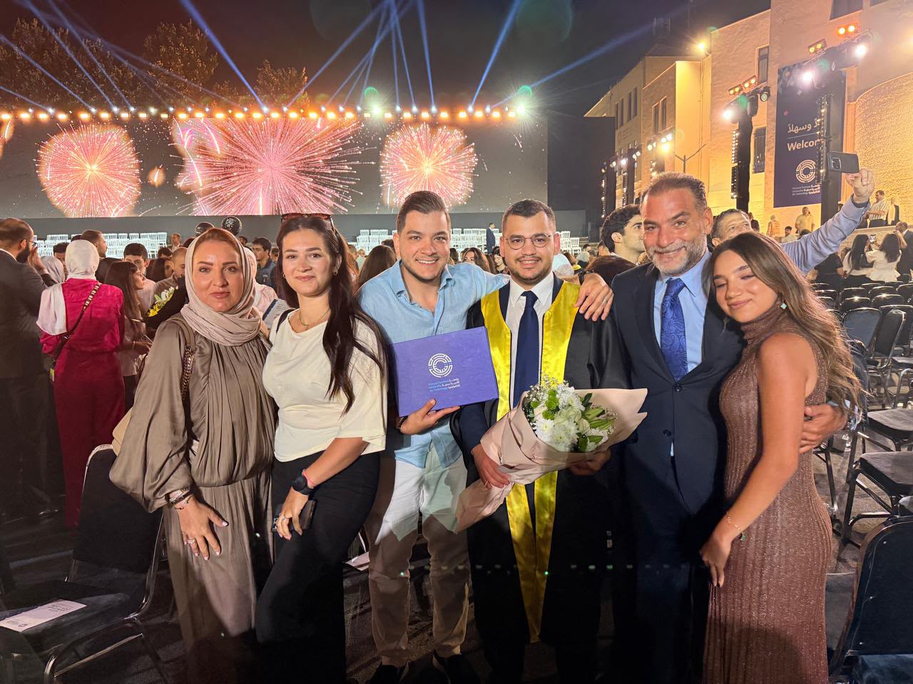 عائلة العطعوط تحتفي بتخرج نجلها عمرو نمر العطعوط من جامعة الأميرة سمية للتكنولوجيا بامتياز