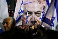 نتنياهو محاصر ..  الإضراب يشل إسرائيل وضغوط لإعادة غالانت 