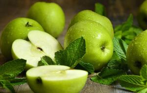 فوائد التفاح الأخضر الخارقة للبشرة