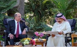 الملك يدعو ملك البحرين لزيارة الأردن