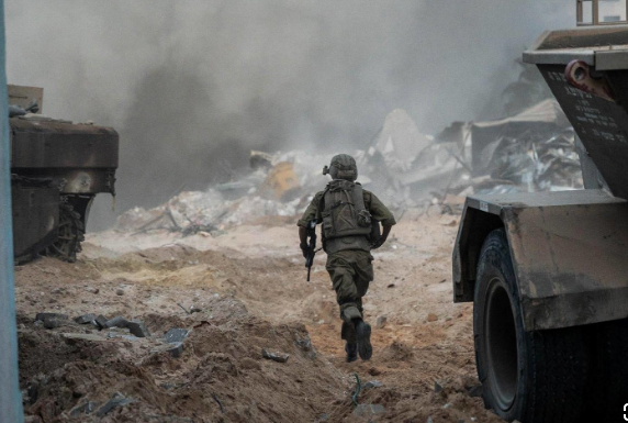 جيش الاحتلال: مقتل جندي خلال المعارك شرقي مدينة غزة