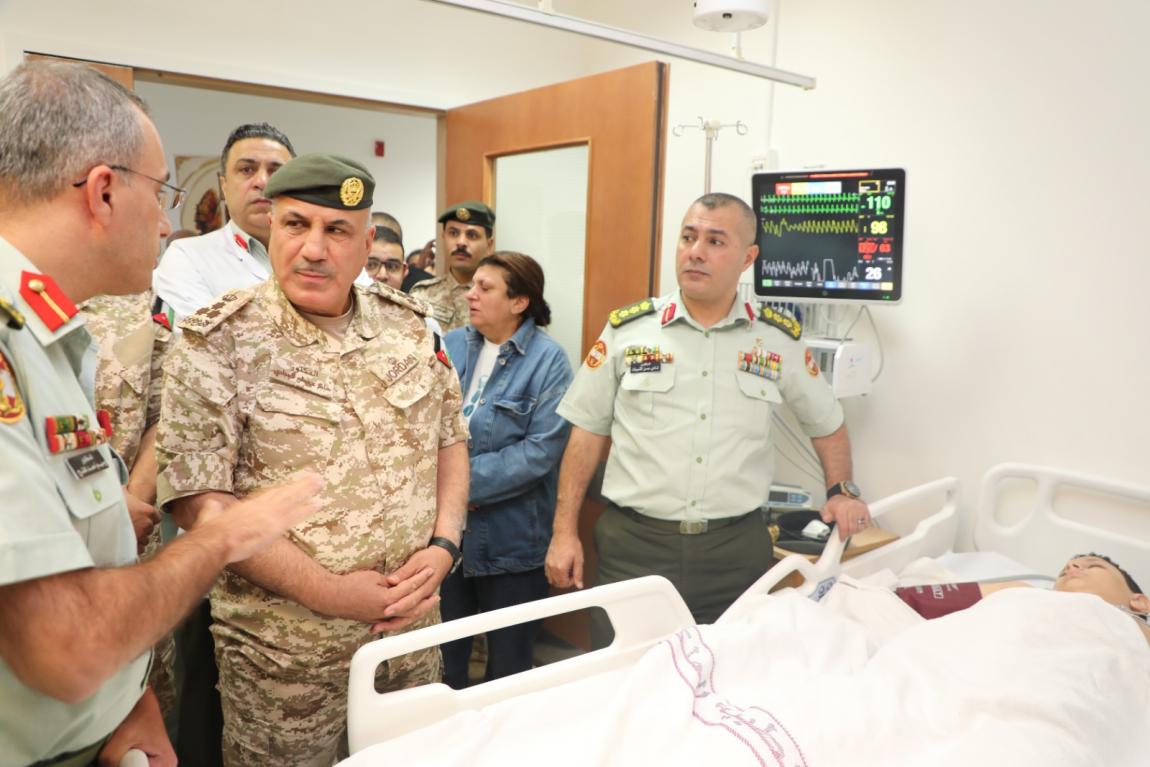 بتوجيهات ملكية  ..  الجيش يخلي 8 مصابين بحادثة الكرك إلى المدينة الطبية