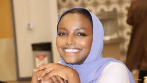 الصومالية نادية محمد ..  من لاجئة إلى عمدة سانت لويس بارك الأمريكية