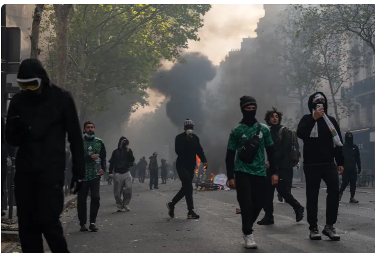 من إكس إلى تيك توك ..  اتهامات لروسيا واليمين المتطرف بتضخيم مشاهد العنف في فرنسا