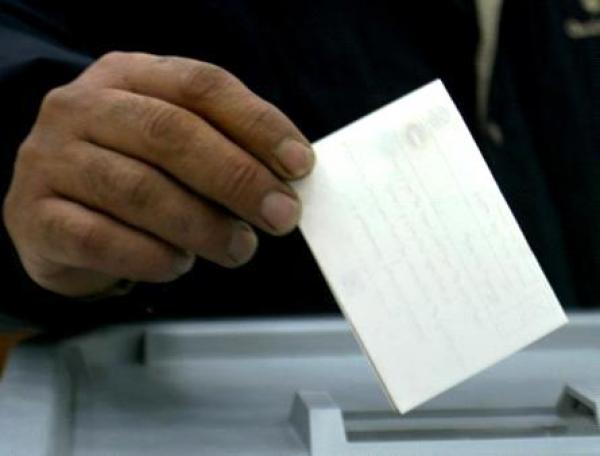 خطة حكومية لتشجيع المواطنين على المشاركة بالانتخابات
