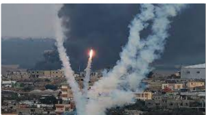 القسام تقصف بئر السبع برشقة صاروخية