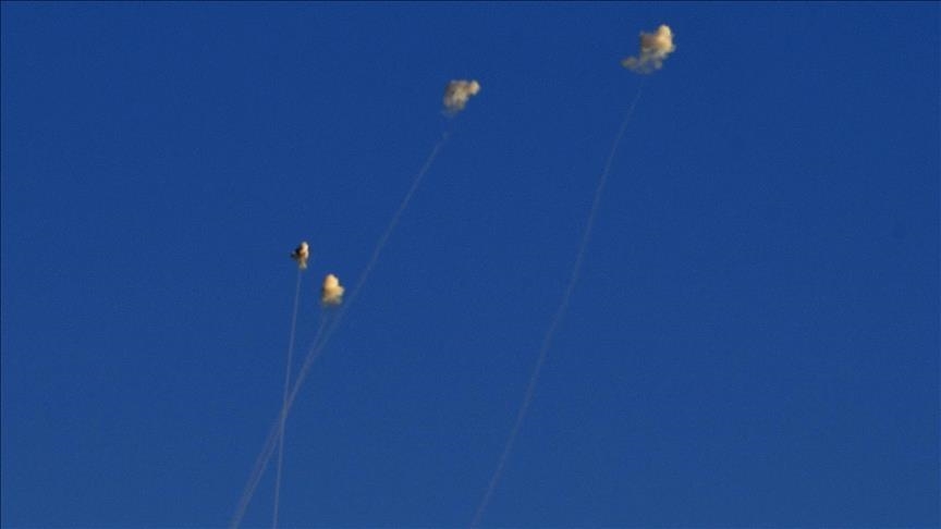 الاحتلال يرصد 20 صاروخا أطلق من جنوبي لبنان نحو كريات شمونة