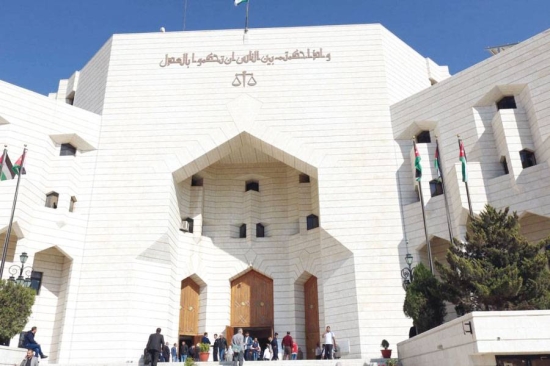 محكمة عجلون تنتصر لمواطن وترفع الحجز عن مركبتيه  ..  تفاصيل