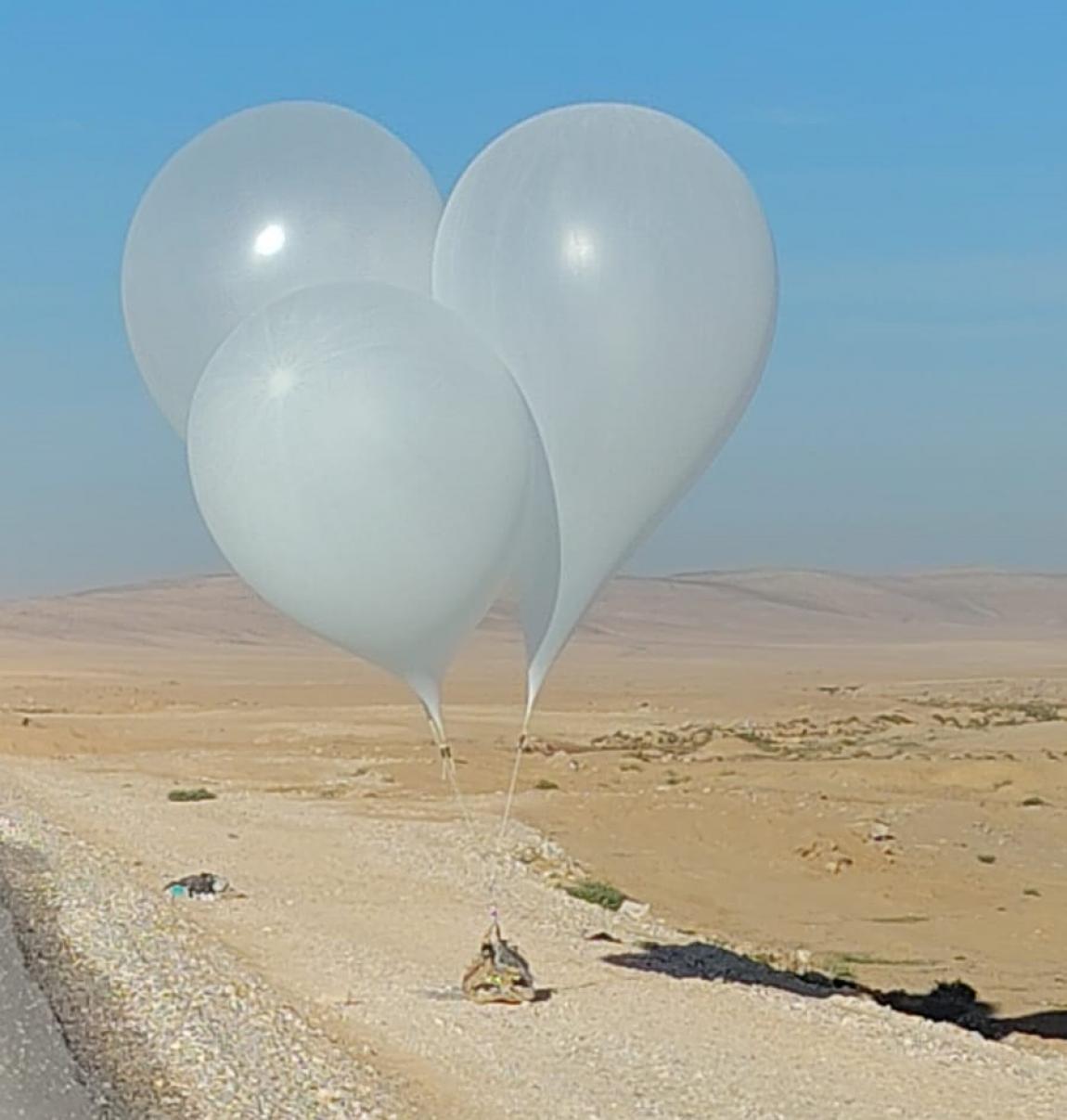 خبير أمني: تهريب الأسلحة بالبالونات تطور خطير في أساليب التهريب