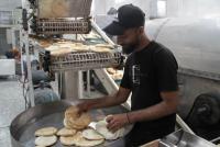 مخبز يعود للعمل لأول مرة منذ 6 أشهر في غزة