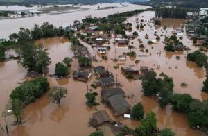 31 وفاة على الأقل بسبب أمطار غزيرة هطلت جنوب البرازيل