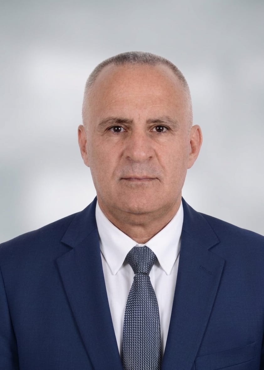 يونس العبادلة يكتب : في عالم الأعمال SWOT أهمية تحليل