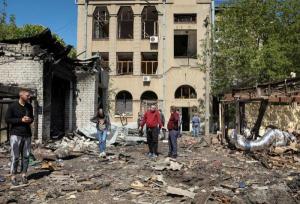 إصابة 6 أطفال بقنابل وجهتها روسيا لمنطقة خاركيف الأوكرانية