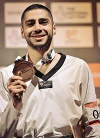طالب عمان الأهلية زيد مصطفى يحجز مقعده في دورة الألعاب الأولمبية "باريس 2024" 