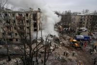 7 إصابات بهجوم صاروخي روسي استهدف خاركيف